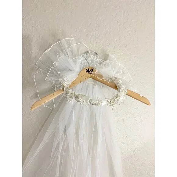 Unbranded Crown Embellished Wedding Veil - OS - Picture 3 of 10